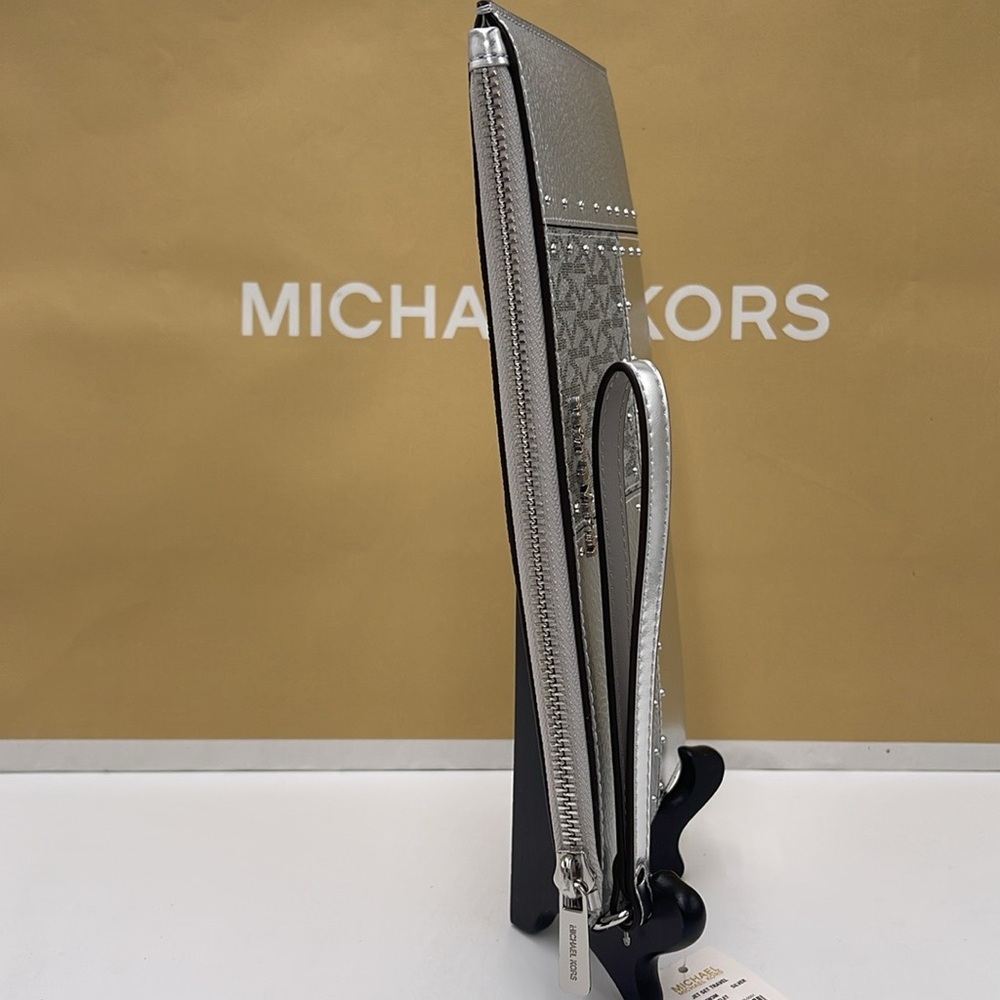 Michael Kors Jet Set Travel Lg TZ Studded Metallic Patchwork and Signature Logo - Picture 14 of 16